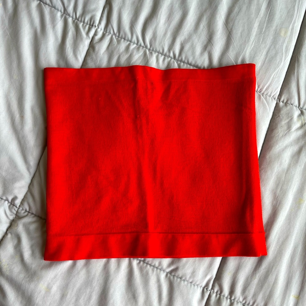Soft & Strechy Red Tube Top Urban Outfitters